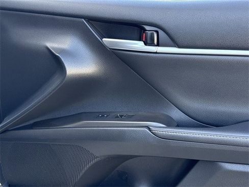 Used 2023 Toyota Camry XSE image 28