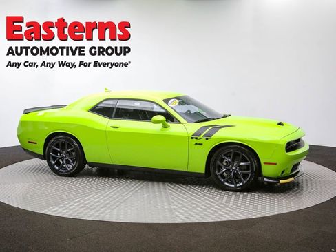Used 2023 Dodge Challenger R/T w/ Plus Package image 45