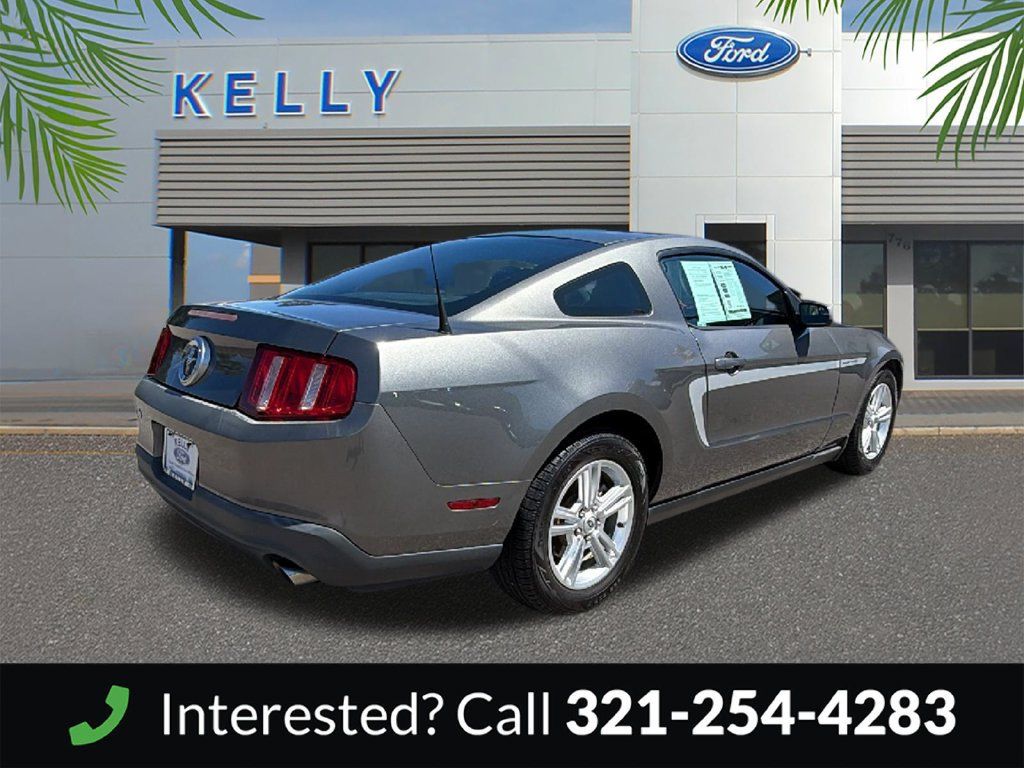 Used 2011 Ford Mustang Coupe RWD image 5
