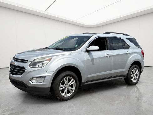 Used 2017 Chevrolet Equinox LT w/ Convenience Package FWD image 3
