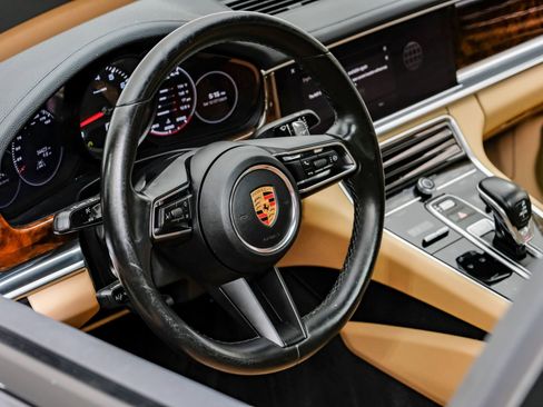 Used 2023 Porsche Panamera 4 Platinum Edition image 20