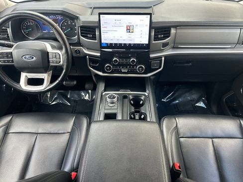 Certified 2024 Ford Expedition Max XLT image 11