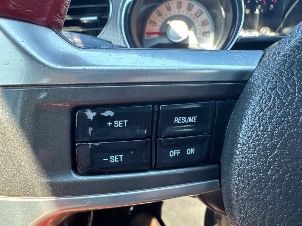 Used 2012 Ford Mustang GT Premium w/ Electronics Pkg RWD image 11