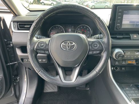 Used 2019 Toyota RAV4 XLE w/ Convenience Package AWD/4WD image 16
