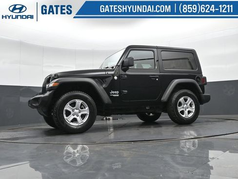 Used 2020 Jeep Wrangler Sport image 36