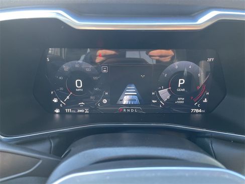 Used 2025 GMC Canyon Elevation w/ Convenience Package image 17