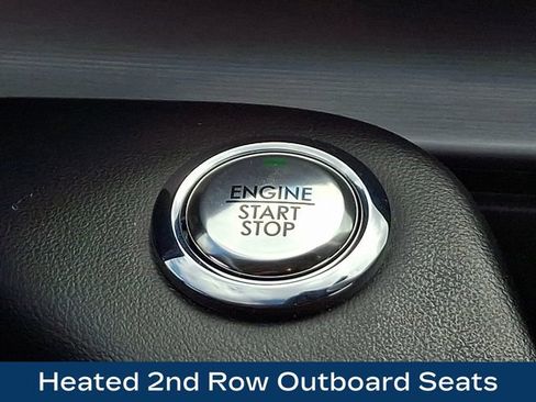 Used 2023 Lincoln Aviator AWD w/ Premium Package image 16