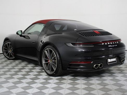 Used 2021 Porsche 911 Targa 4S image 3