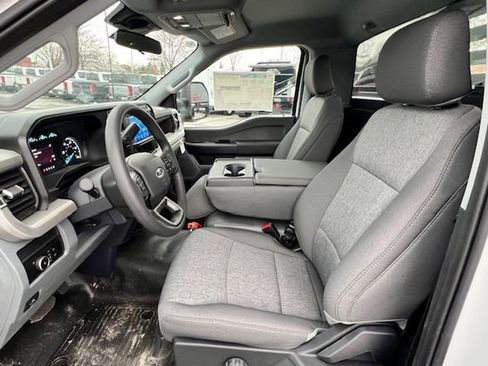 New 2025 Ford F550 4x4 Regular Cab Super Duty image 12