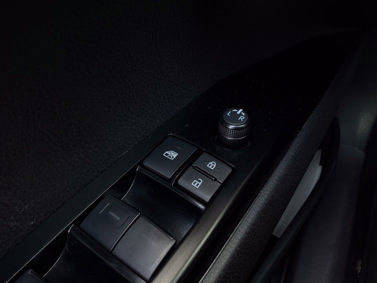 Used 2026 Toyota Camry LE FWD image 22