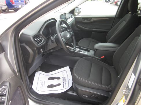 Used 2024 Ford Escape Active AWD/4WD image 10