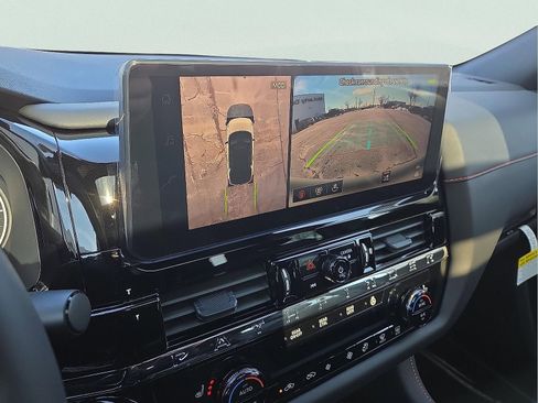 New 2026 Nissan Pathfinder Rock Creek image 18