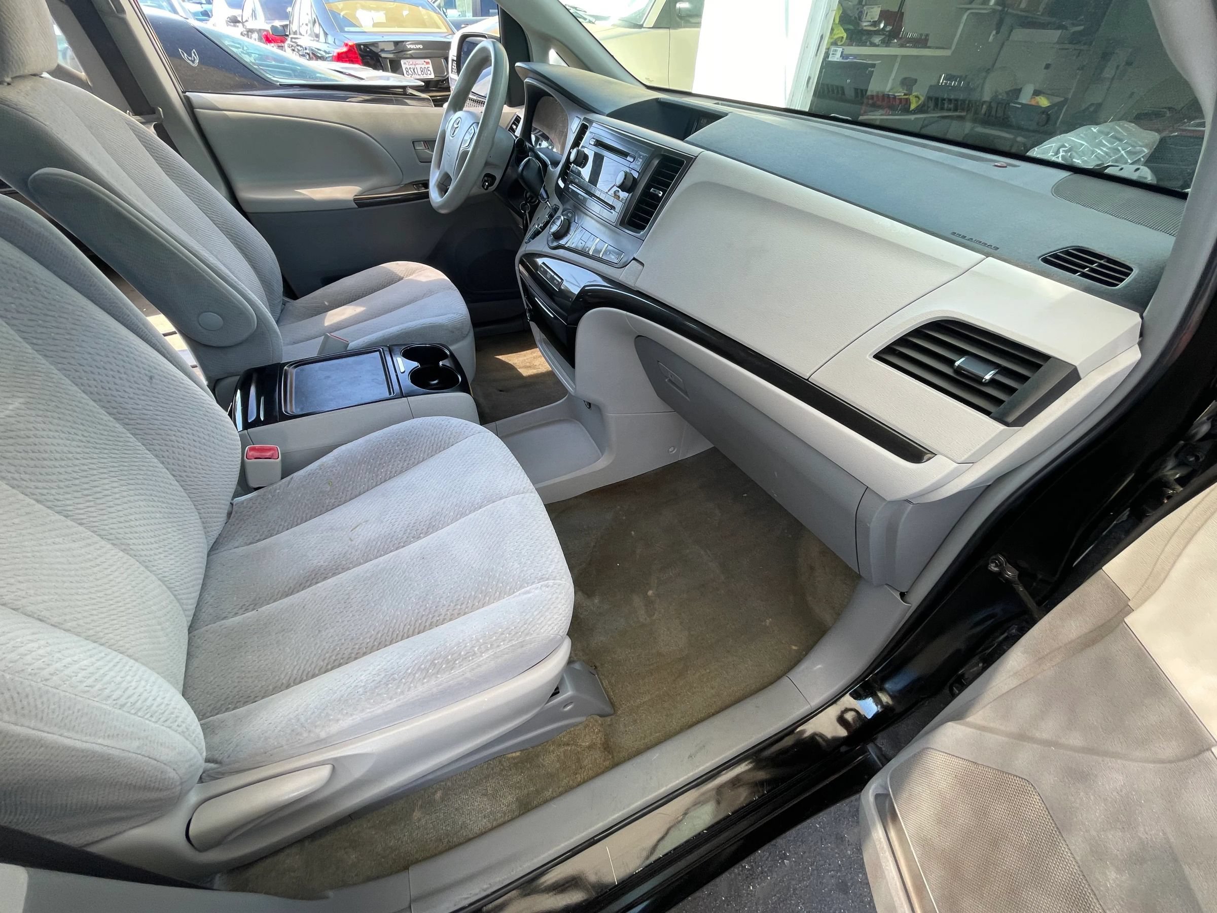 Used 2013 Toyota Sienna LE FWD image 11