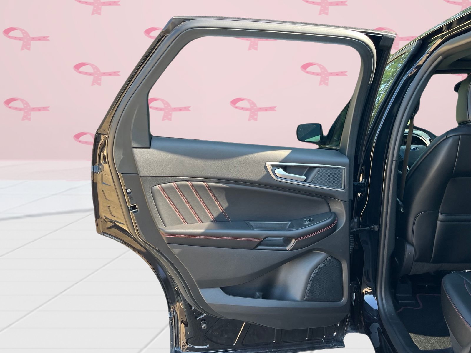 Certified 2024 Ford Edge ST-Line AWD/4WD image 25