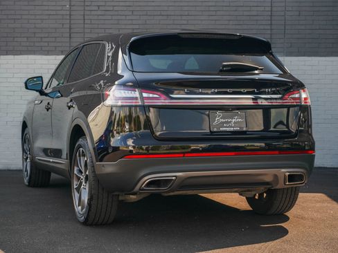 Used 2021 Lincoln Nautilus Reserve w/ Equipment Group 201A AWD/4WD image 7