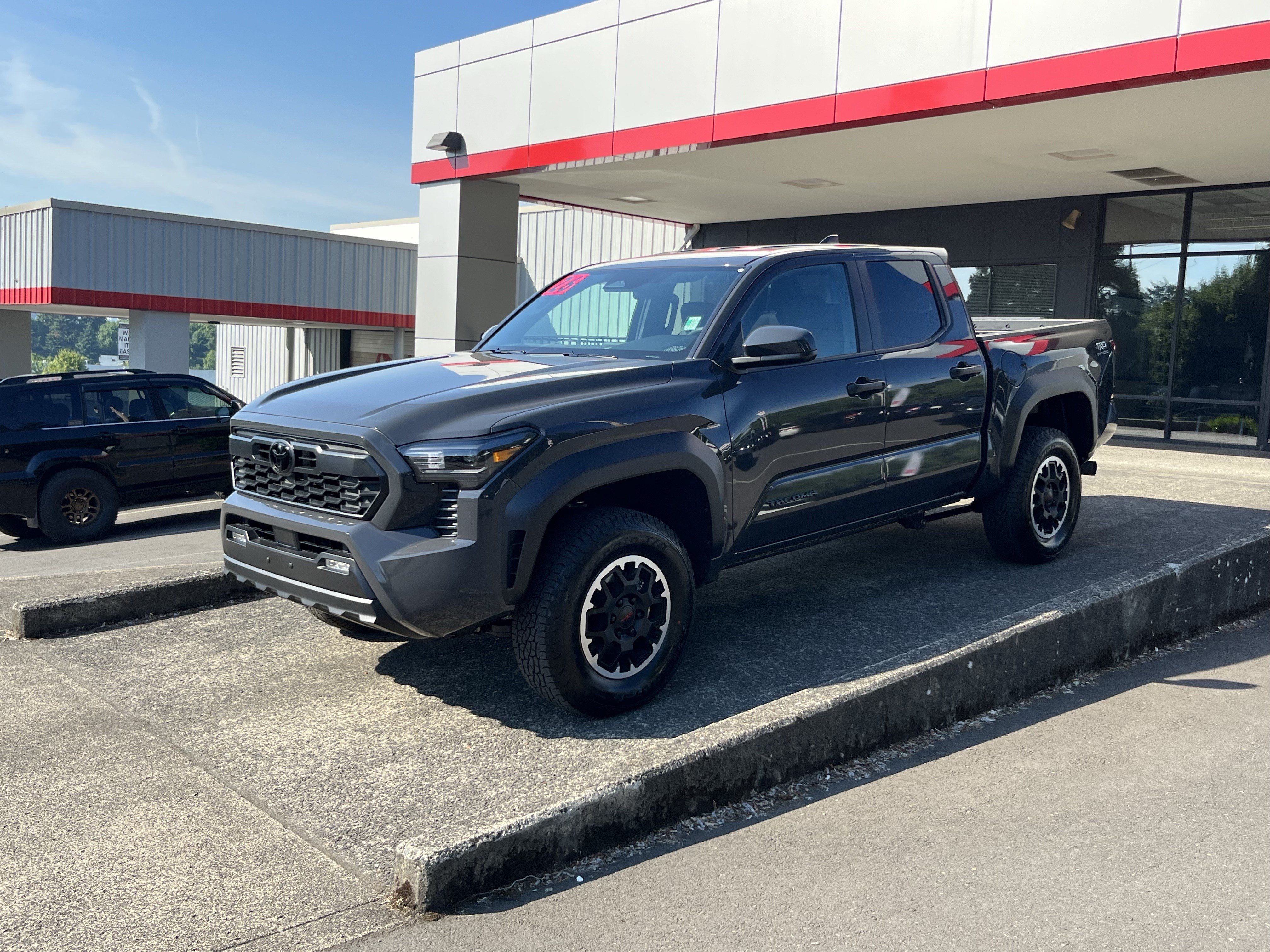Certified 2026 Toyota Tacoma TRD Off-Road AWD/4WD image 4