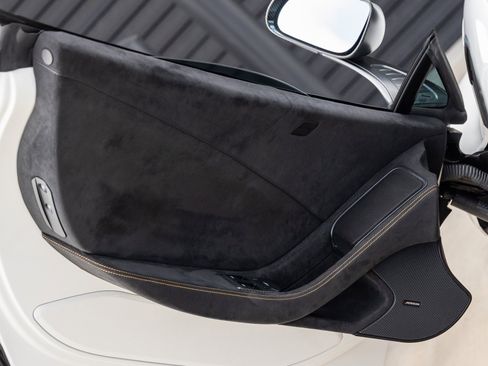 Used 2016 McLaren 675LT Coupe image 22