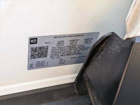 Used 2024 Chevrolet Trax LT w/ Driver Confidence Package image 24