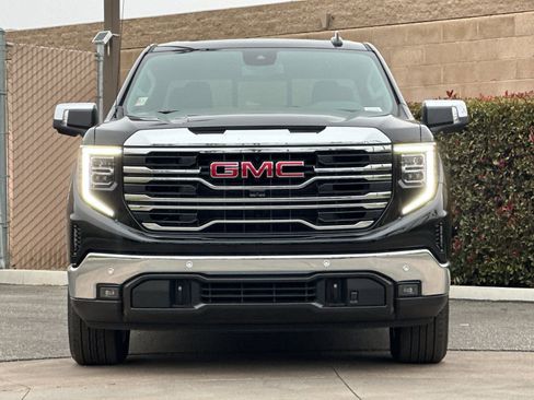 New 2026 GMC Sierra 1500 SLT w/ SLT Premium Plus Package AWD/4WD image 9