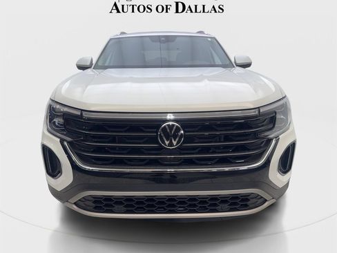 Used 2025 Volkswagen Atlas Cross Sport SE FWD image 3
