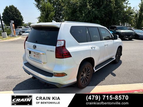 Used 2020 Lexus GX 460 Premium AWD/4WD image 3