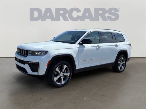 New 2026 Jeep Grand Cherokee L Limited w/ Luxury Tech Group II AWD/4WD image 3