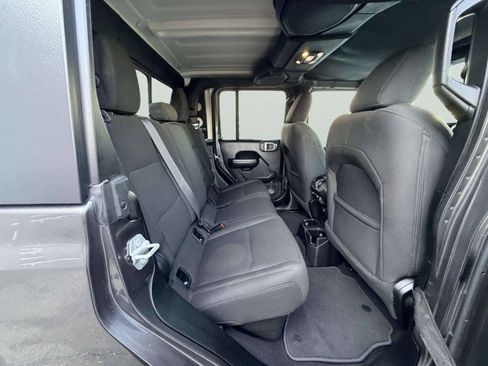 Used 2020 Jeep Gladiator Sport w/ Quick Order Package 24S AWD/4WD image 24