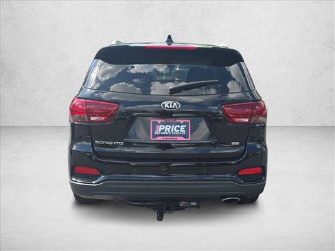 Used 2019 Kia Sorento FWD w/ LX Convenience Package image 6