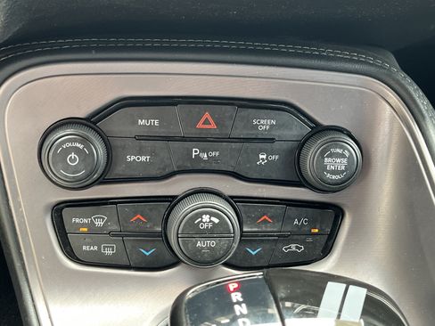 Used 2023 Dodge Challenger R/T RWD image 17