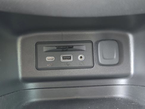Certified 2024 Chevrolet Equinox LT FWD image 26