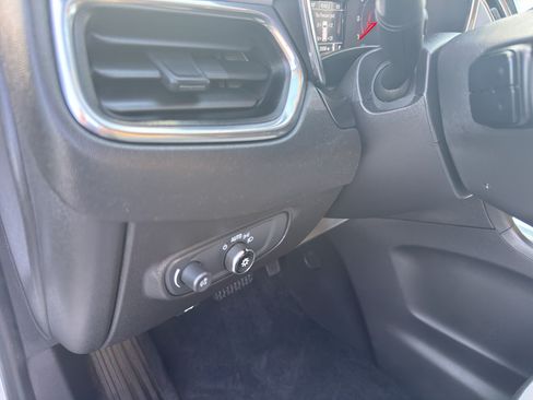 Used 2020 Chevrolet Equinox LS w/ LS Convenience Package FWD image 13