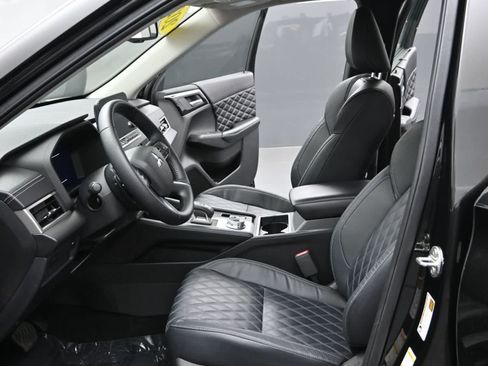 Used 2023 Mitsubishi Outlander SEL AWD/4WD image 15