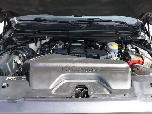 Used 2020 RAM 2500 Big Horn w/ Night Edition AWD/4WD image 15