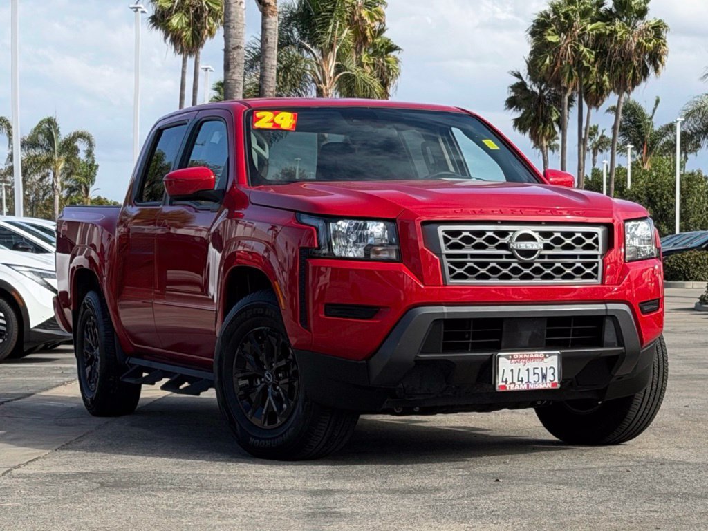 Certified 2024 Nissan Frontier SV RWD image 2