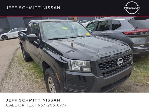 Used 2025 Nissan Frontier S AWD/4WD image 1