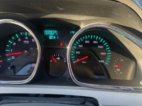 Used 2011 Chevrolet Traverse LS image 13