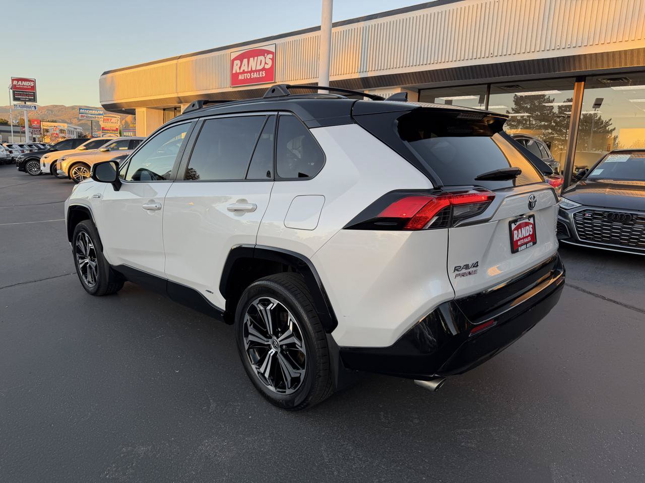 Used 2023 Toyota RAV4 XSE w/ Weather Package AWD/4WD image 8
