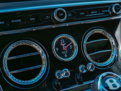 Used 2022 Bentley Continental GT image 77