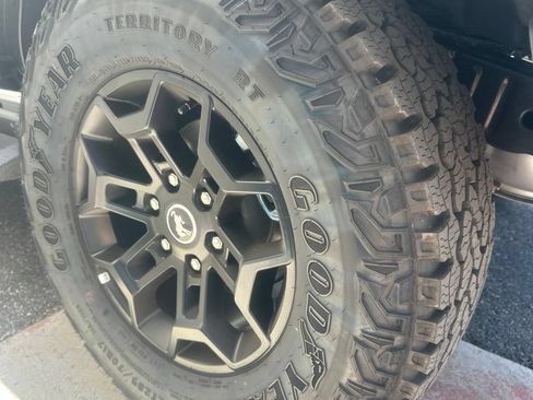 Used 2026 Ford Bronco Badlands AWD/4WD image 10