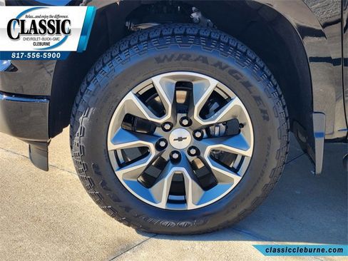 Used 2024 Chevrolet Silverado 1500 RST w/ Convenience Package II image 12