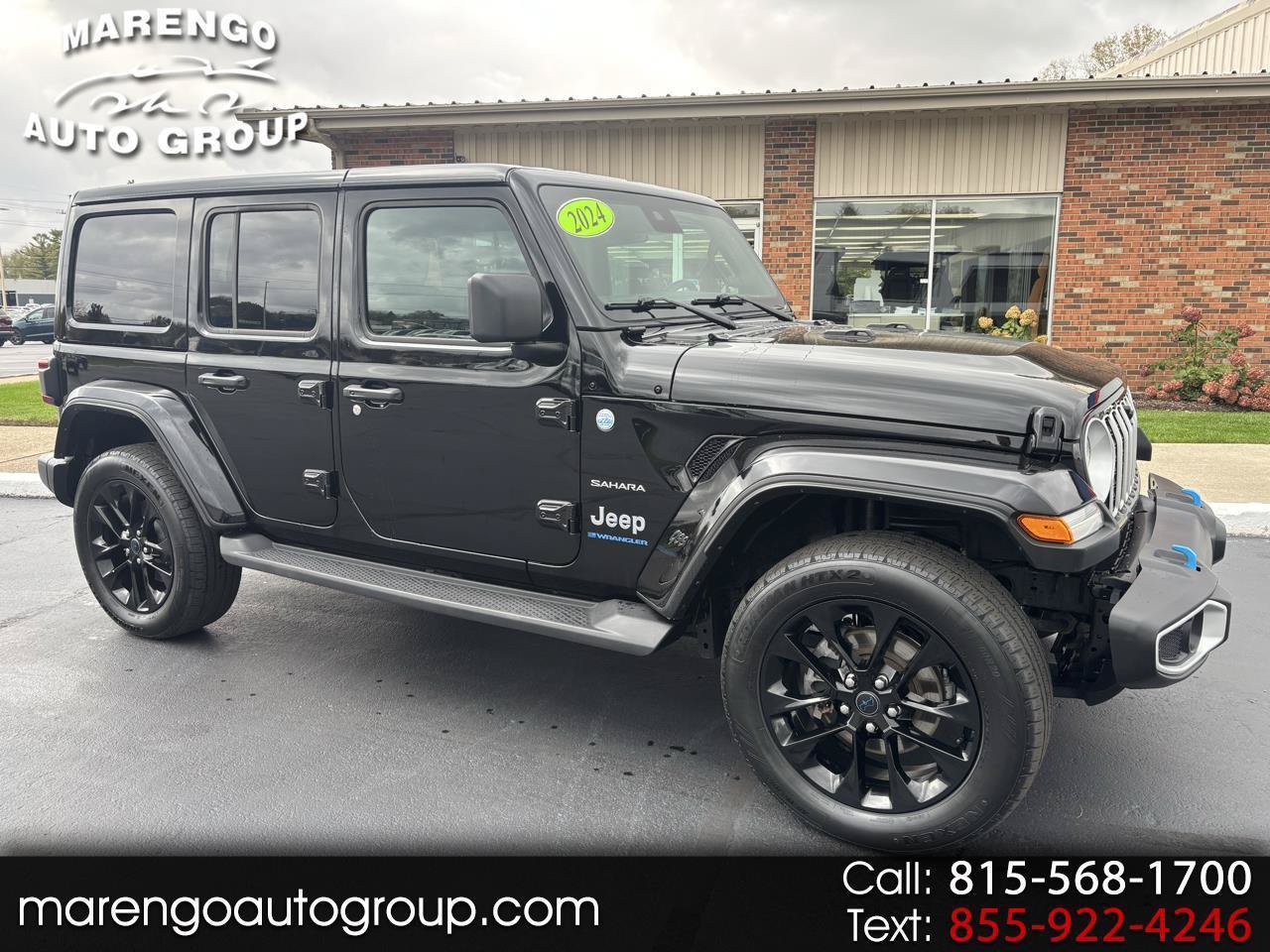 Used 2024 Jeep Wrangler Unlimited Sahara w/ Technology Group AWD/4WD image 1