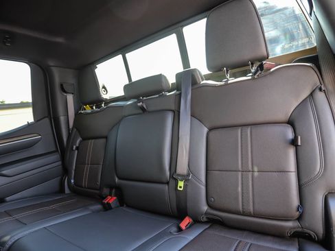 Used 2025 Chevrolet Silverado 1500 High Country w/ Midnight Edition AWD/4WD image 22