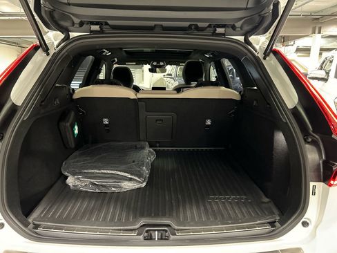 Used 2026 Volvo XC60 B5 Plus w/ Protection Package Premier AWD/4WD image 26