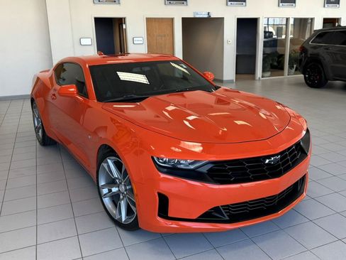 Used 2020 Chevrolet Camaro LT w/ RS Package image 10