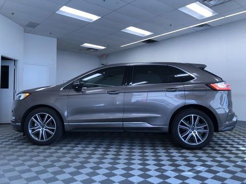 Used 2019 Ford Edge Titanium w/ Equipment Group 301A image 12