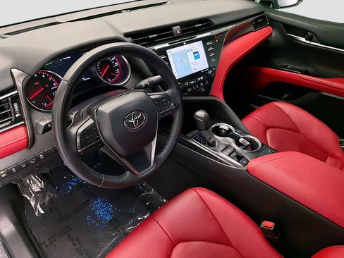 Used 2019 Toyota Camry XSE w/ Driver Assist Package image 7