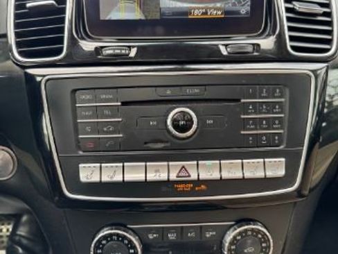 Used 2019 Mercedes-Benz GLE 400 4MATIC image 23