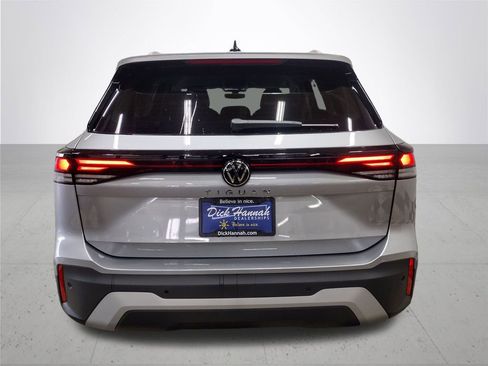 New 2026 Volkswagen Tiguan S FWD image 11