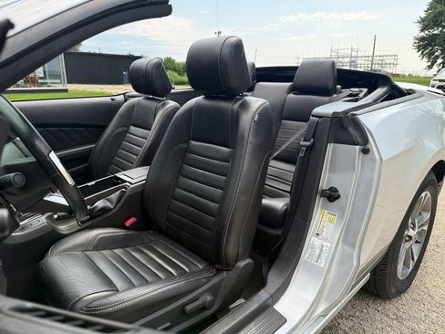 Used 2014 Ford Mustang Premium w/ Comfort Package RWD image 39