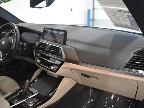 Used 2021 BMW X4 xDrive30i w/ Premium Package AWD/4WD image 18
